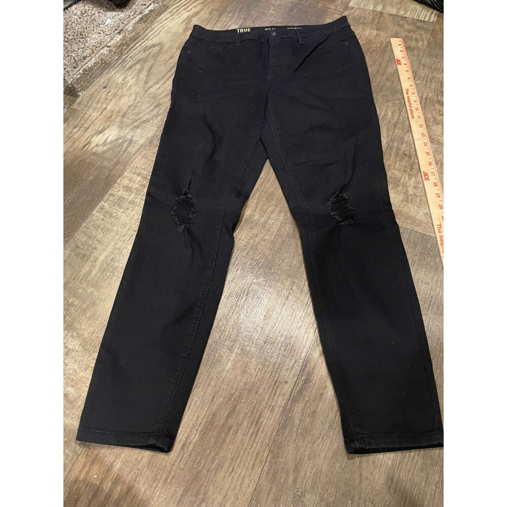 True Craft Jeans Womens Size 11 Black Distressed